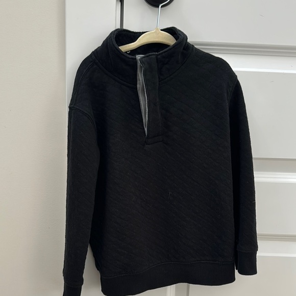 Men's Black Quilted Sweater - Picture 1 of 4